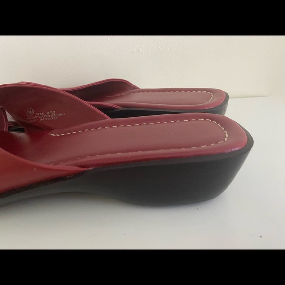 Croft & Barrow Red  Leather Slides Sz 10 - Picture 10 of 14